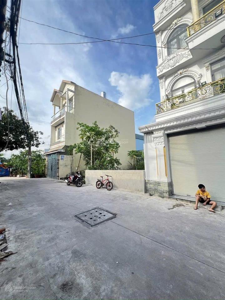 Bán đất 88m2 đường thông xe tải xuân thới thượng  hóc môn