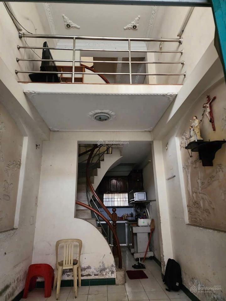 Bán nhà mặt tiền hẻm, diện tích 28.2m hà bá tường, phương tân bình