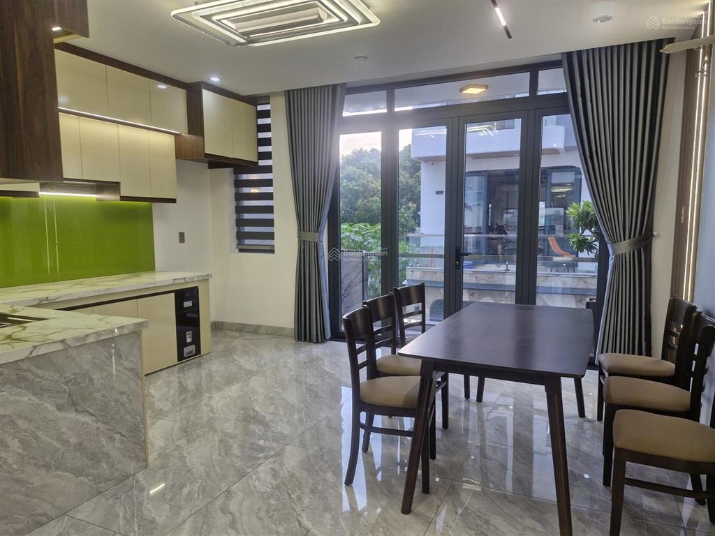 Bán căn nhà phố full nội thất thiết kế hiện đại