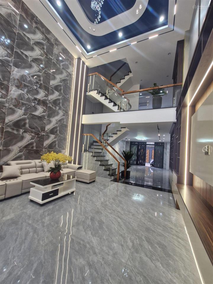 Bán căn nhà phố full nội thất thiết kế hiện đại