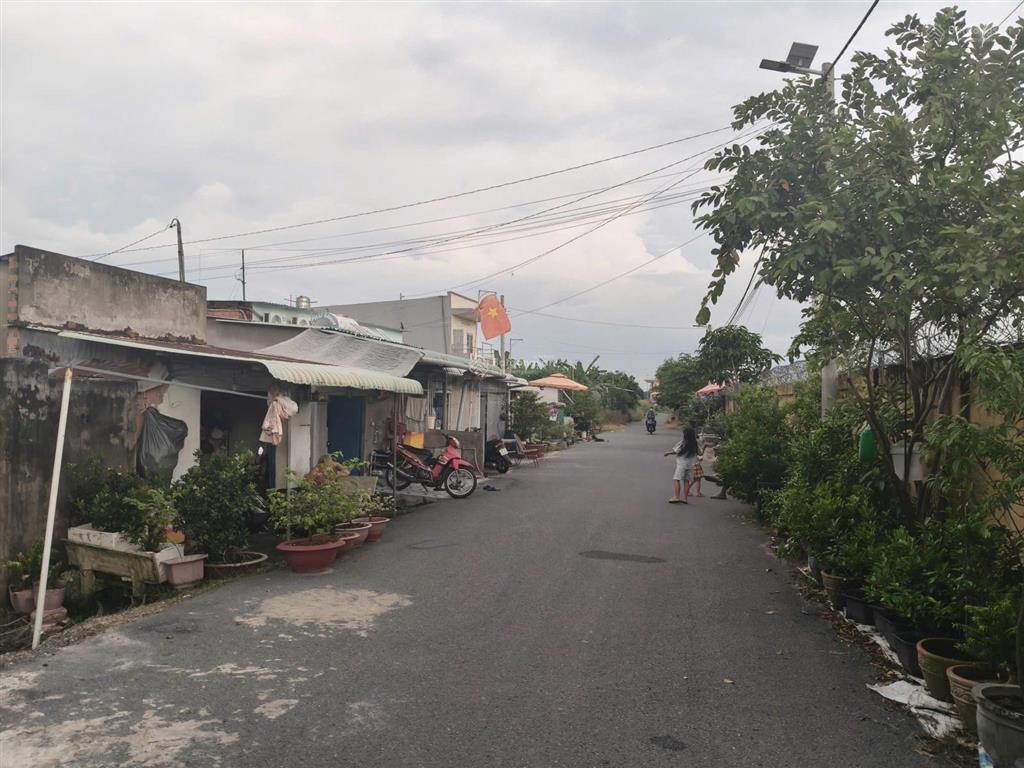 Bán đất mặt tiền xã phạm văn cội