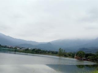 Bán lô đất view hồ view núi ba vì diện tích 2040 m thổ cư 300 m giá 10 tỷ 500 tr