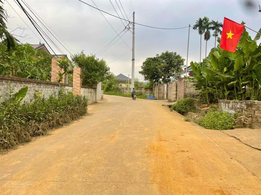 Bán lô đất 535 m thổ cư 150 m tại yên bài hà nội giá 3 ,5 tỷ đất bằng phẳng đẹp view núi bà vì