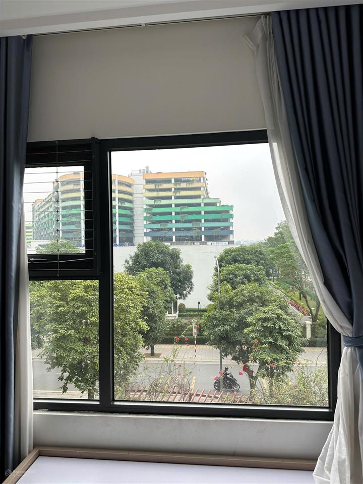Siêu phẩm 2pn+1 full gỗ sổ đỏ cầm tay view thoáng đẹp