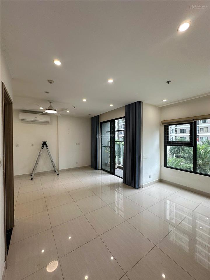 Siêu phẩm 2pn+1 full gỗ sổ đỏ cầm tay view thoáng đẹp