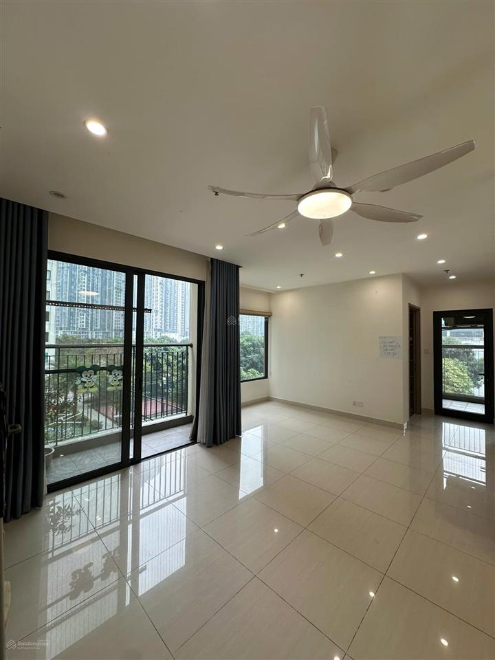 Siêu phẩm 2pn+1 full gỗ sổ đỏ cầm tay view thoáng đẹp