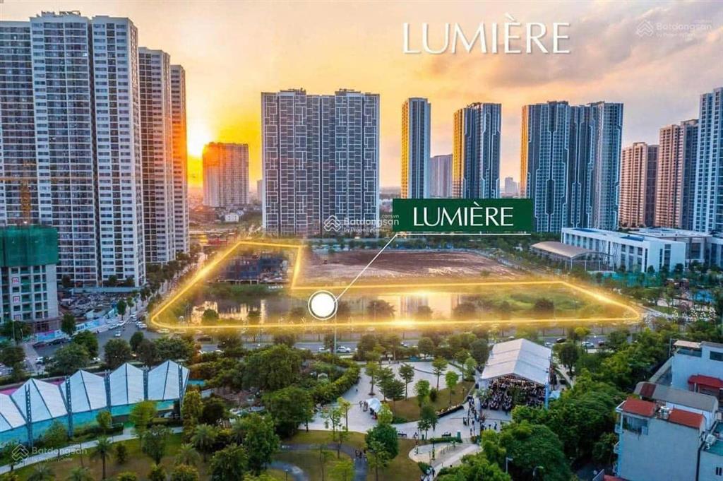 Giảm giá mạnh cơ hội sở hữu shop chân đế siêu hiếm