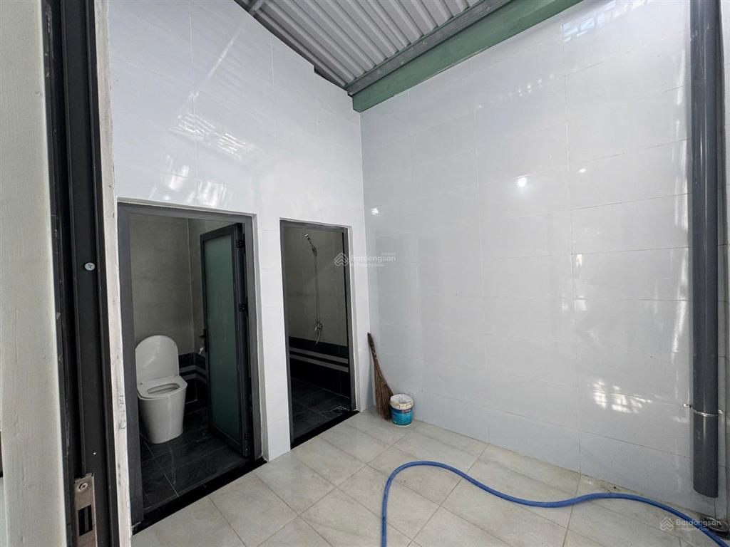 Chính chủ cho thuê mặt bằng văn phòng, kinh doanh 112m² cổng số 2 sân vận động đông hòa