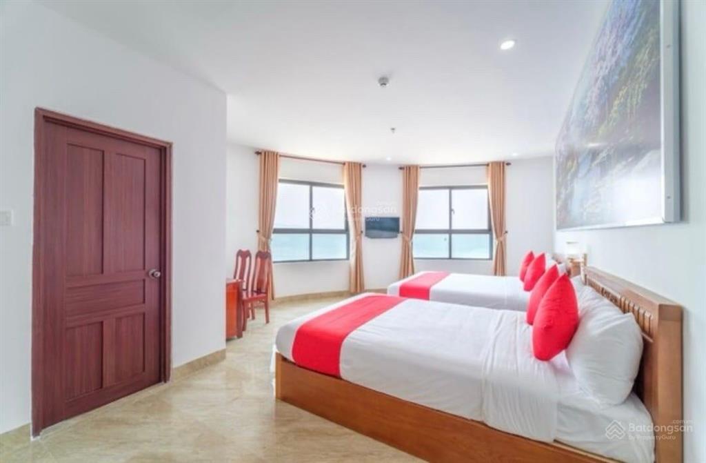 Bán toà khách sạn 10 tầng góc 2 mặt tiền biển  vị trí vip tiềm năng