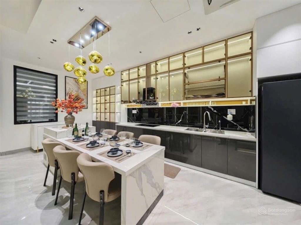 Bán nhà 3 tầng luxury mới 100% full nội thất mặt tiền thanh lương, hòa xuân 100m 9 tỷ