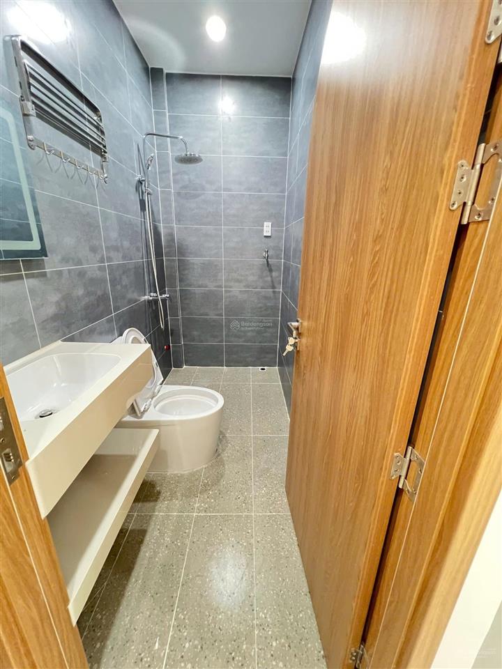 Nhà mới 283 htp cách chợ bến thành 3 km diện tích sàn 160m2  4x20 7,41 tỷ tl thiện chí bán