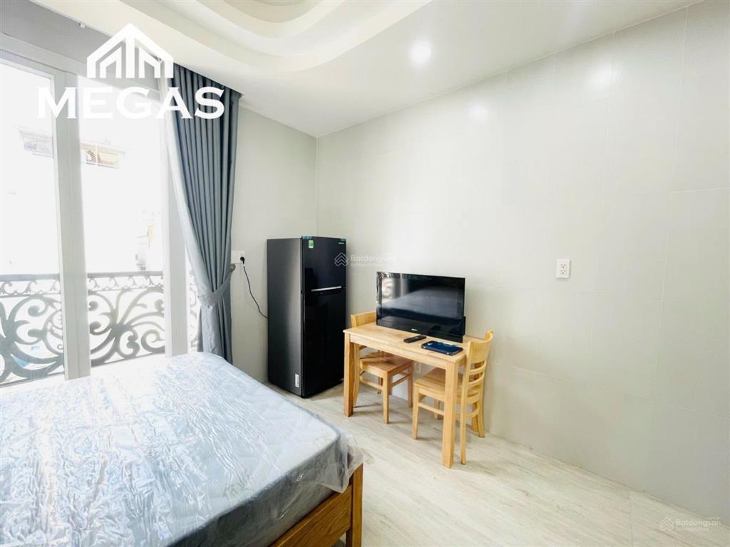 Căn hộ full nội thất a  z  ban công ngay tại bắc hải