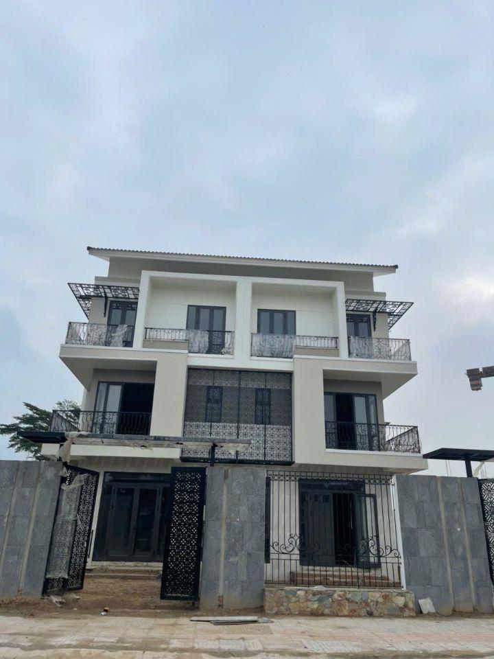 Chỉ cần 30% ( 5,56 tỷ ) vốn ban đầu sở hữu biệt thự song lập hướng Nam 225m² tại Centa Riverside – Đầu tư an tâm, đón đầ