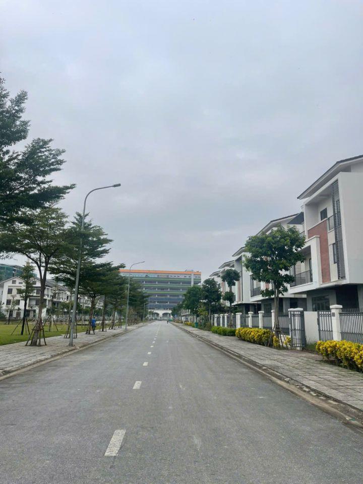 🔥 HÀNG HIẾM – BIỆT THỰ ĐƠN LẬP 300M VIEW CÔNG VIÊN – SỔ ĐỎ SẴN – CHỈ 30,472 TỶ!
