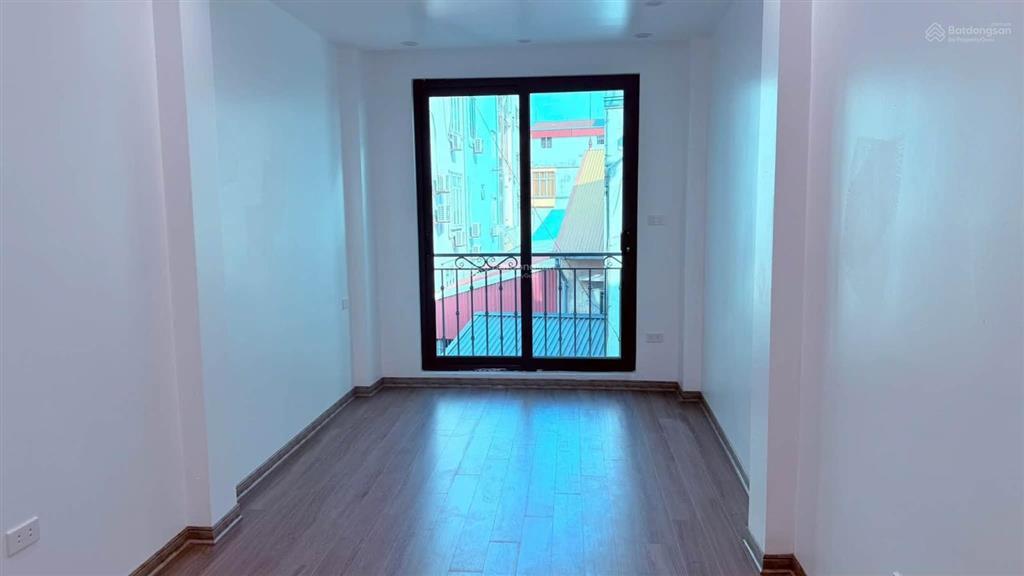 Nguyễn viết xuân lô góc 2 thoáng 5 tầng thang máy 32m2  mt 3.6m giá 8.35 tỷ hà đông