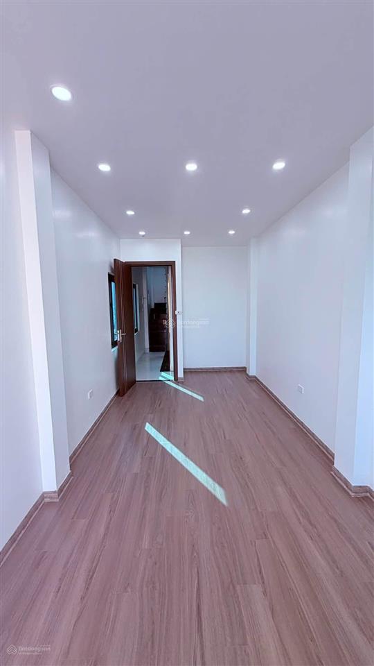 Nguyễn viết xuân lô góc 2 thoáng 5 tầng thang máy 32m2  mt 3.6m giá 8.35 tỷ hà đông