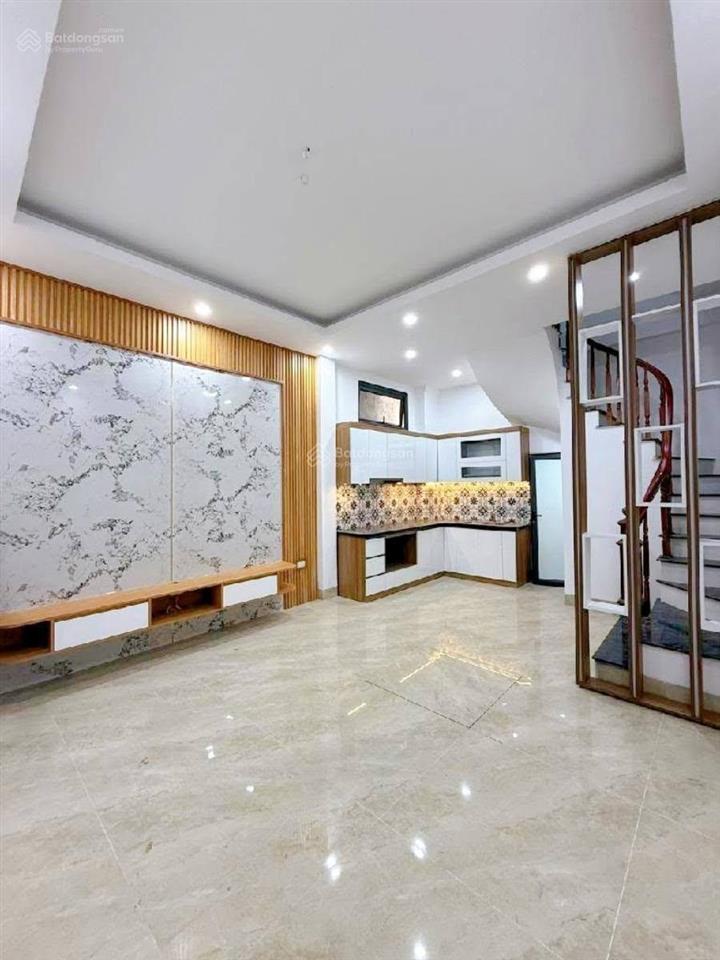 Bán nhà ngô thì sỹ  nhà đẹp sát phố 31m2 5 tầng mt 4,4m  full nội thất  8,5 tỷ