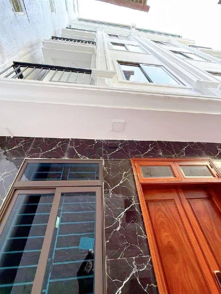 Bán nhà ngô thì sỹ  nhà đẹp sát phố 31m2 5 tầng mt 4,4m  full nội thất  8,5 tỷ
