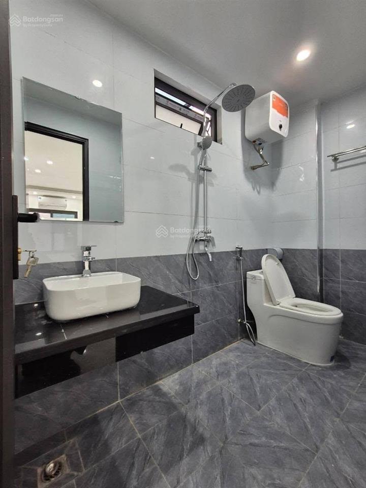 Bán nhà ngô thì sỹ  nhà đẹp sát phố 31m2 5 tầng mt 4,4m  full nội thất  8,5 tỷ