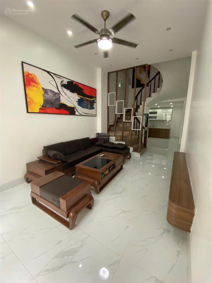 Cho thuê nhà 4 tầng 4pn 3wc ngọc thụy  ở ngay