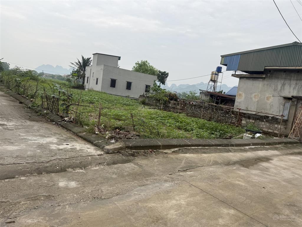 Cần bán lô đất 63,4 m² tại tuy lai mỹ đức hà nội giáp với đường miếu môn hương sơn đang mở