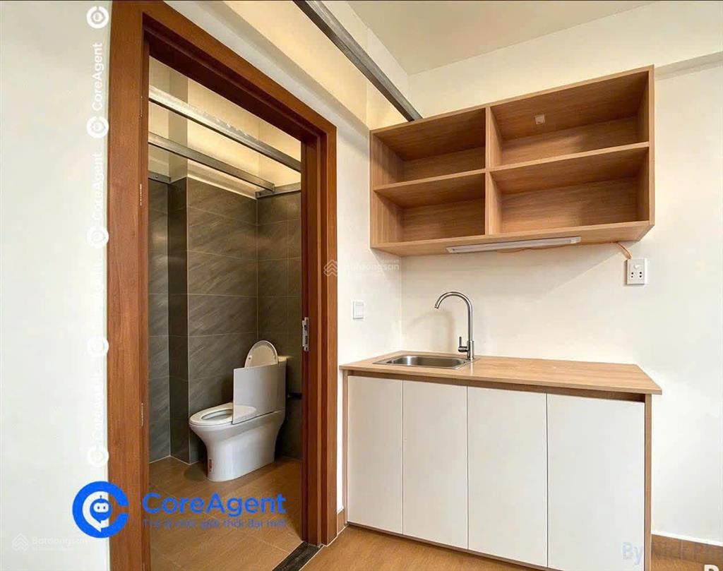 Căn phòng có gác đẹp giá rẻ ban công full nội thất gần ngã tư thủ đức, lê văn việt, fpt software