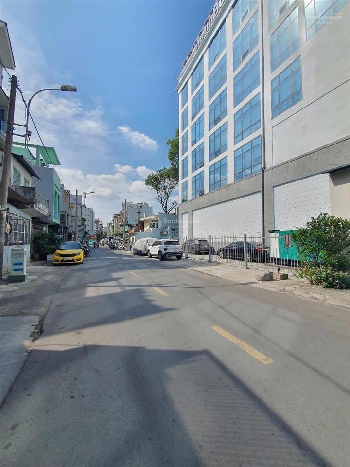 Chính chủ bán nhà nát của chị dậu, hxt 12m nguyễn chí thanh, q11, dt 81m2, tiện xây chdv. chỉ 8,3t