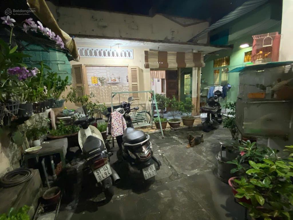 Bán nhà của chị dậu, hxh phạm ngũ lãogò vấp, dt 242m2 cn, thích hợp xây chdv cho thuê chào 20tỷ