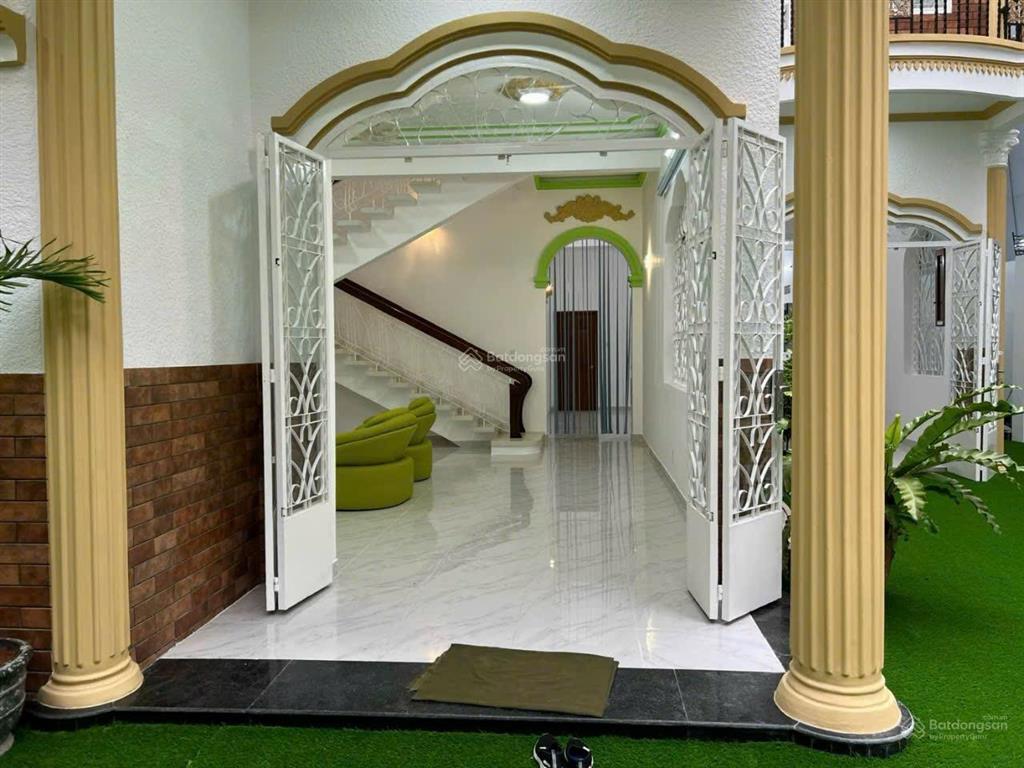 Bán biệt thự 325m2 vân côi, p7, q. tân bình, ngan lớn 15m hẻm nhựa 4m ở ngay hoặc xây mới. 129tr/m