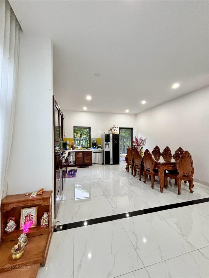 Bán biệt thự tại tam đa bcr, quận 9 củ. khu biệt thự xanh mát yên tĩnh phù hợp nghỉ dưỡng chỉ 18tỷ