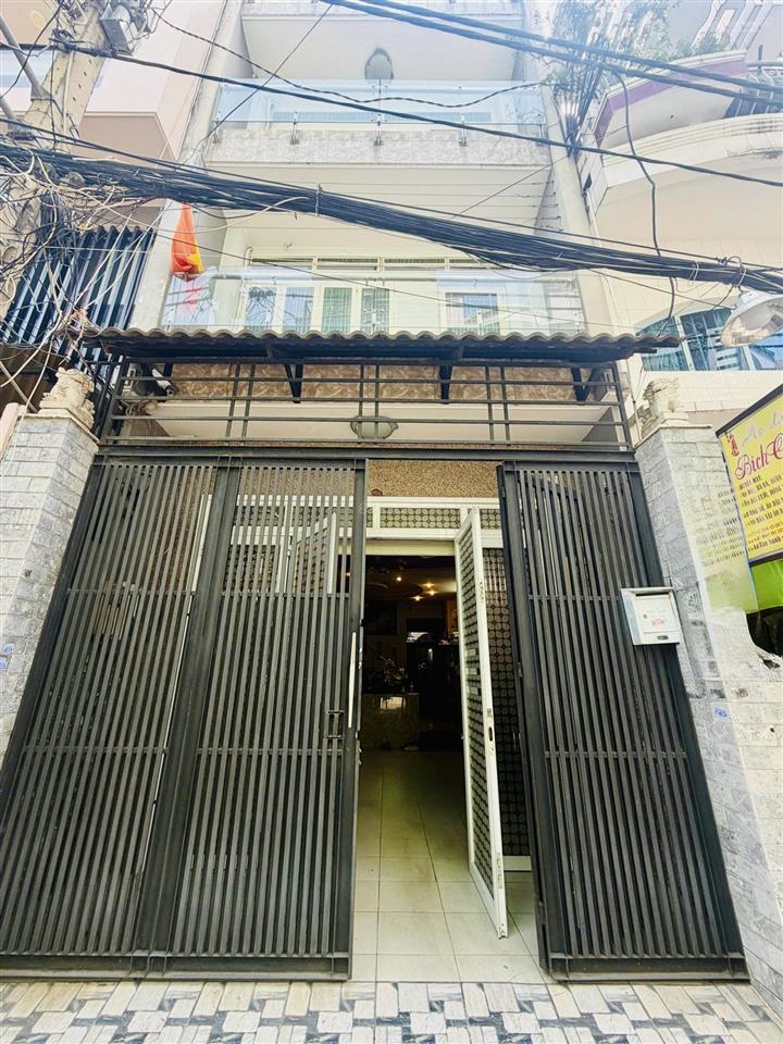 Bán nhà hxh lạc long quân, q11, 4,5*24(107,6m2) 4t btct, chính chủ ở, hơn 100tr/m2 tl.