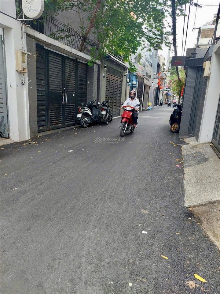 Bán nhà cũ tiện xây mới. lê văn sỹ phường nhiêu lộc. 4*30 nhà nát hẻm nhựa 6m thông. chỉ 8,6t tlcc