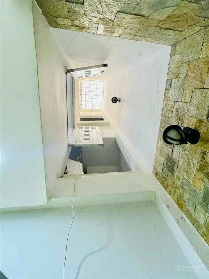 Bán nhà hẻm nhựa xh, nguyễn công hoan, pndt 3,5/6*12(cn 60m2) 3t btct, nhà còn mới, chỉ 10t tlcc.