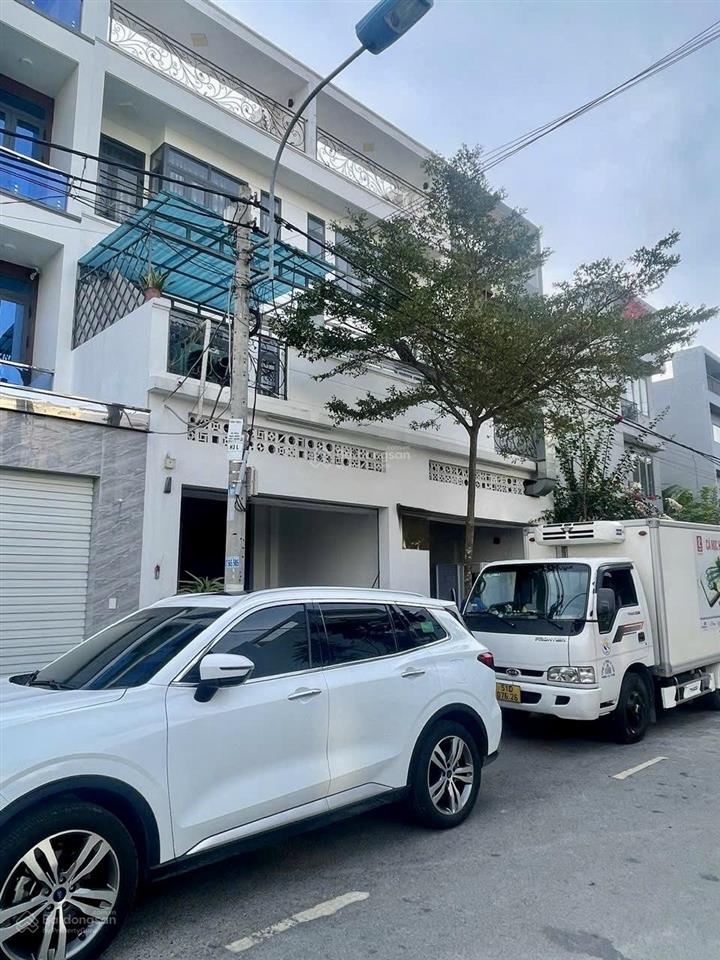 Cc bán mặt tiền kd trịnh quang nghị q8, dt 10*22(cn 220m2) 3t, đang cho thuê 80tr/th. giá chỉ 21t.