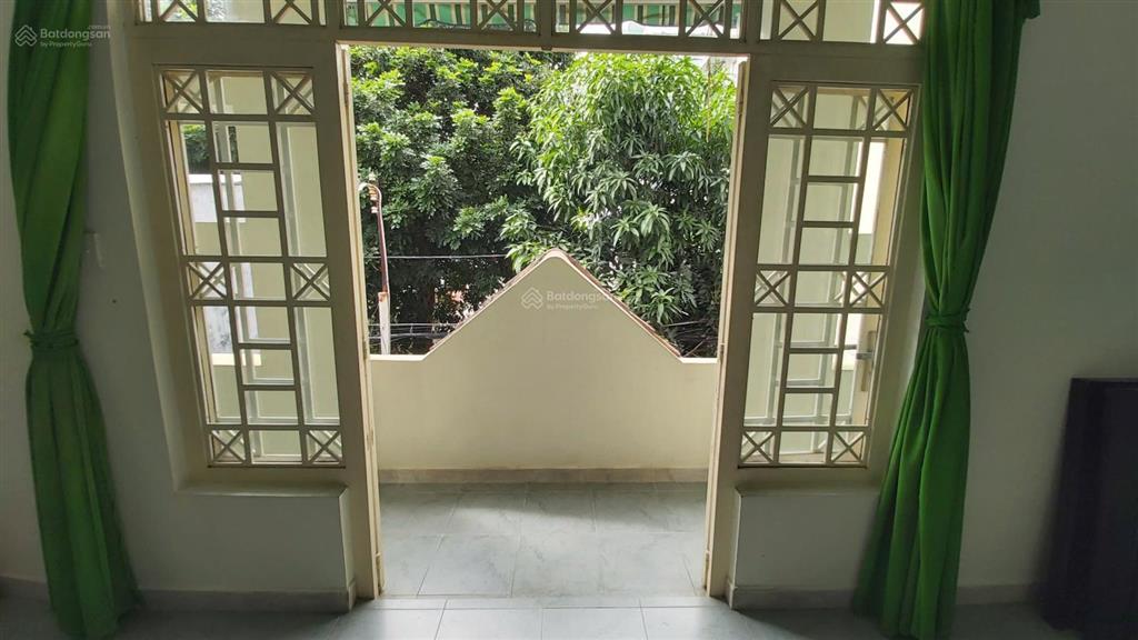 Bán nhà lê quang địnhbt ngang lớn 5,7m nở hậu vuông 8,4m cn 76,2m 3t btct tiện cải tạo, chỉ 8tỷ tl