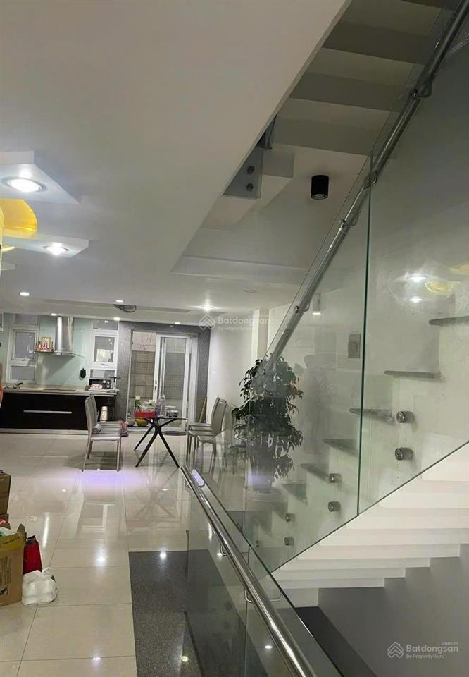 Cc bán mt nguyễn thượng hiền, nhà mới tiện ở hoặc kinh doanh vpcty. hạ chào 2,5t còn 32t tlcc.
