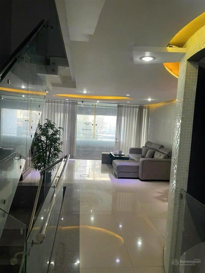 Cc bán mt nguyễn thượng hiền, nhà mới tiện ở hoặc kinh doanh vpcty. hạ chào 2,5t còn 32t tlcc.