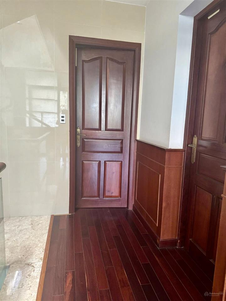 Bán biệt thự mặt tiền lê thúc hoạch tân phú 164.5m2 ngang 8m vuông vức, đang cho thuê 30tr/th, 30tỷ