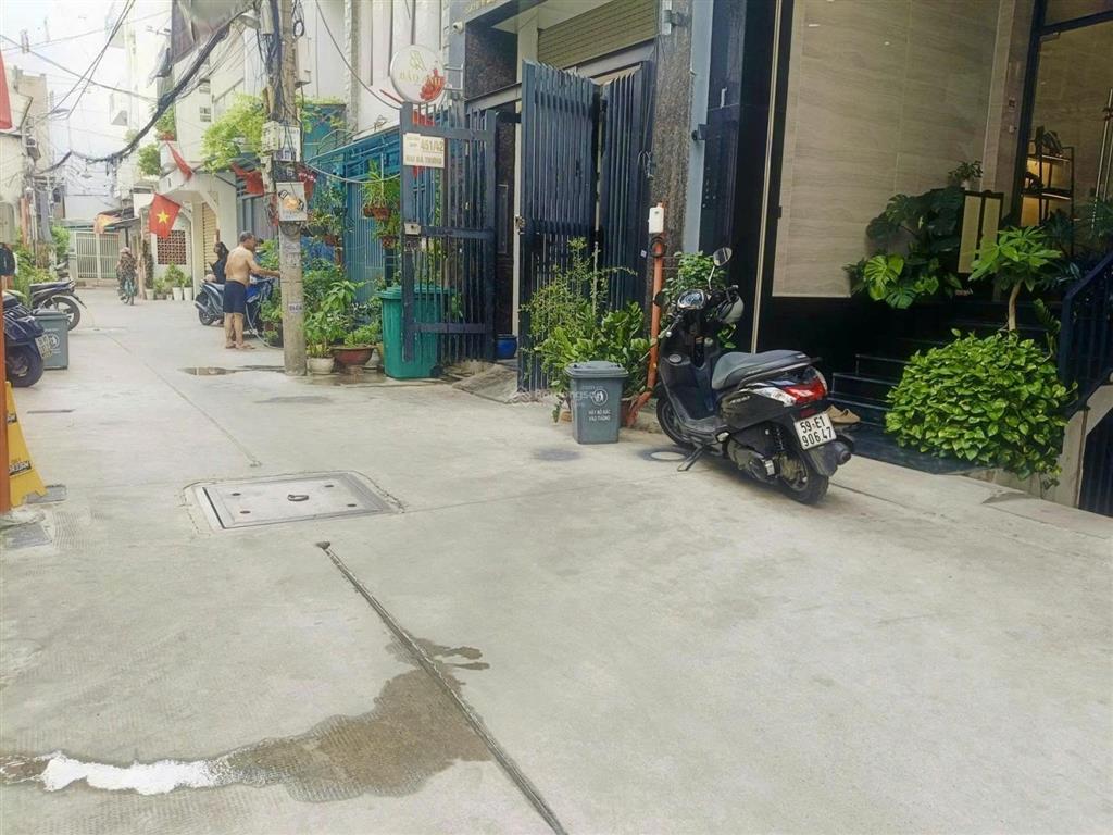Bán nhà c4, gpxd hầm lửng 5t, trung tâm quận 3, hai bà trưng.4,7*16 vuông vức, cn 70mchỉ 170tr/m2
