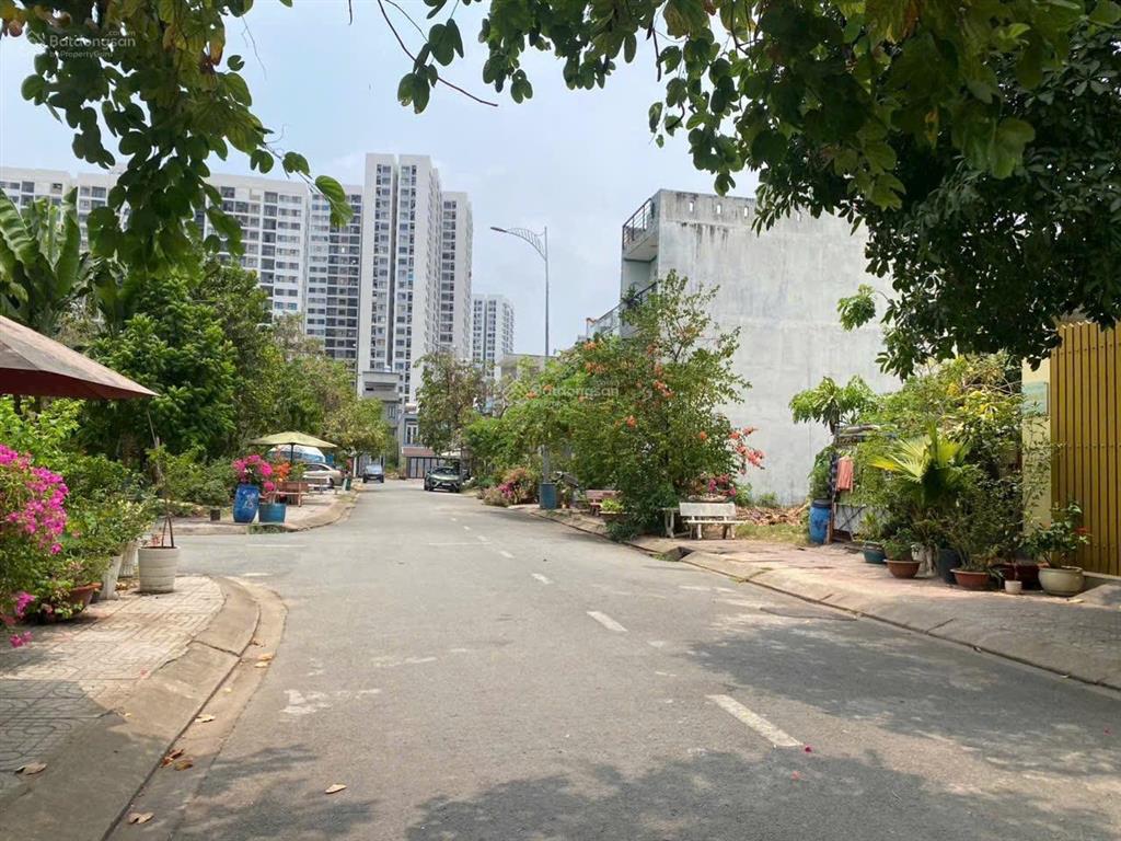 7,5 tỷ /100m2 đất mặt tiền kinh doanh ngay vinhomes q9