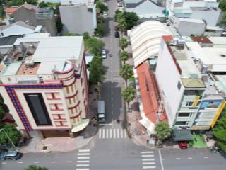 Góc 2 mặt tiền đối diện go! dĩ an tòa nhà văn phòng 6 tầng + hầm  267m2  giá 40 tỷ