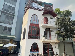 [mặt tiền ngô thời nhiệm q3] ngang 6.7m cực thoáng  giảm sốc 5 tỷ  chốt gấp 20 tỷ