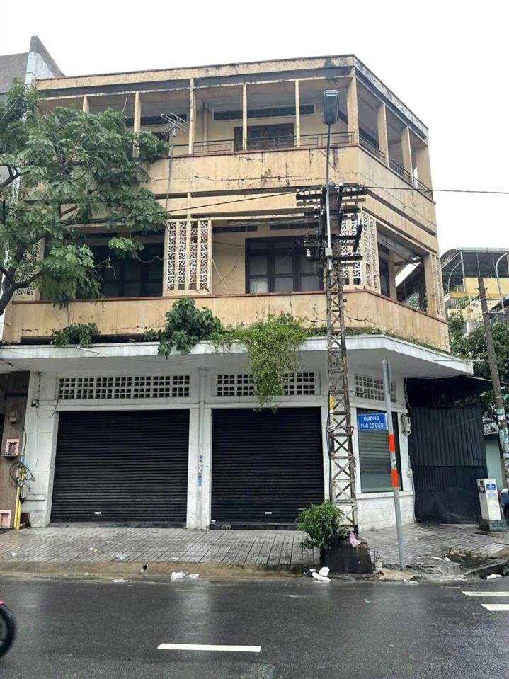 Siêu phẩm góc 2mt phó cơ điều diện tích 388m nở hậu 20m ngay chợ thiếc  chỉ 170tr/m2