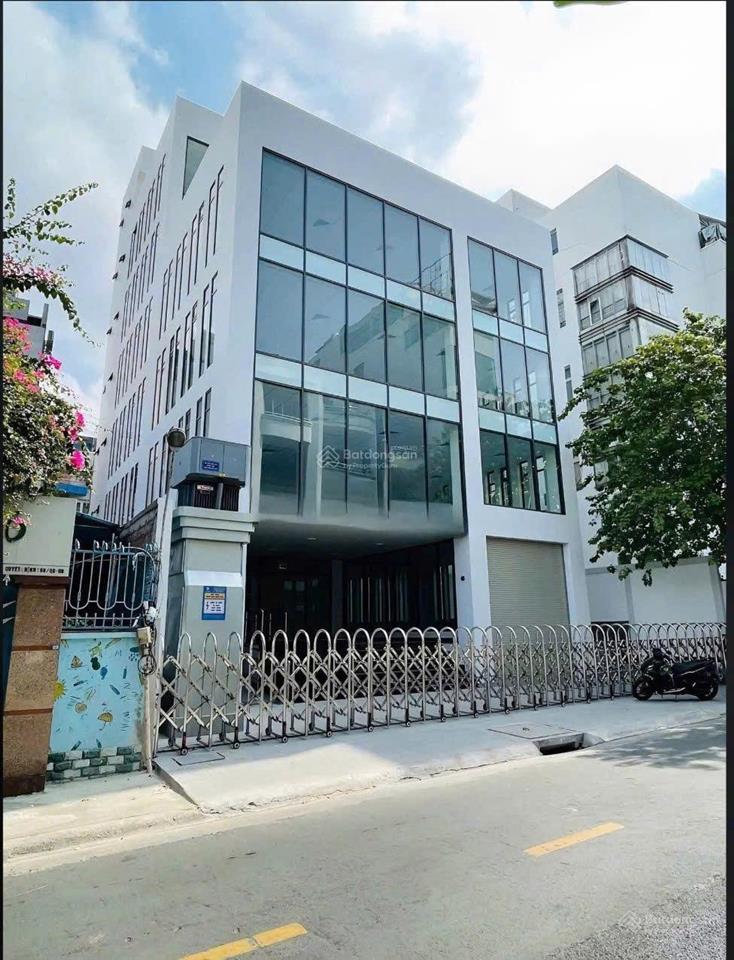 Tòa cao ốc văn phòng khủng 2 hầm mặt tiền mai thị lựu ngang 16.5m  dt sàn 2.300m2  chỉ có 248 tỷ