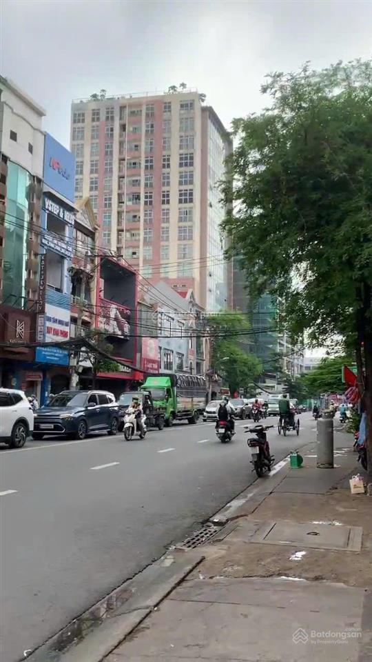 Siêu hiếm mặt tiền thương hiệu nguyễn gia trí (d2 cũ) diện tích chuẩn 85m  5 tầng  giá chỉ 32 tỷ