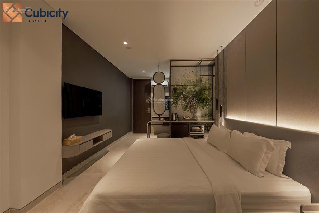 Tòa nhà hầm 7 tầng dtsd hơn 500m2  tuyến đường thương hiệu lê văn sỹ  giá chỉ 25 tỷ