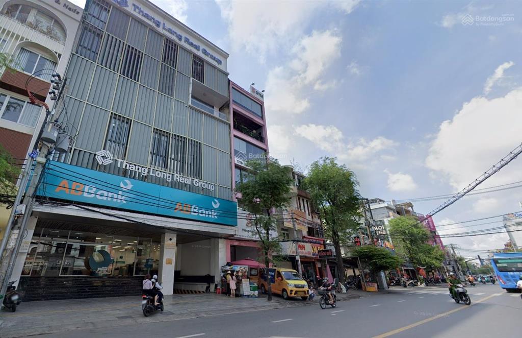 Siêu khan hiếm mặt tiền 10m vuông vức nguyễn gia trí  giá 65 tỷ giảm sâu về 45 tỷ chốt