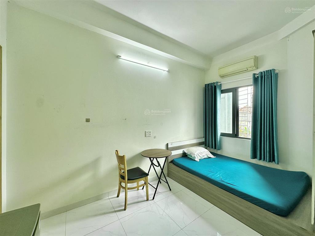 Căn hộ studio ngay khu phan xích long cửa sổ thoáng  thang máy nhà xe rộng