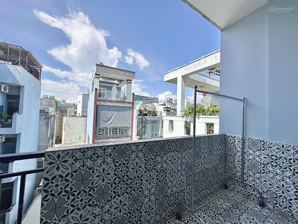 Căn hộ studio ban công thoáng fullnt  mg riêng  huỳnh văn bánh gần lê văn sỹ  nguyễn văn trỗi