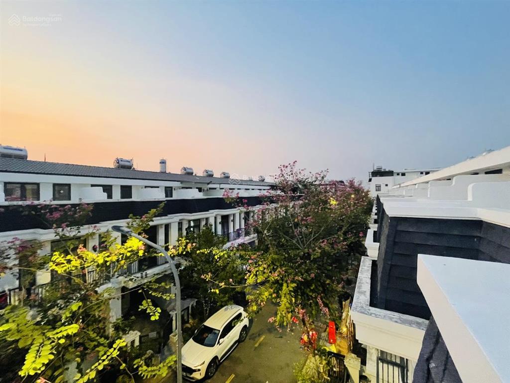 Bán nhà phố 2,78 tỷ full nội thất kdc thắng lợi central hill